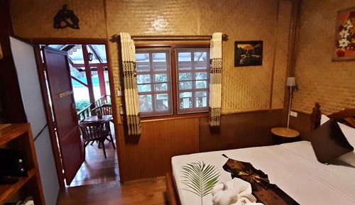 Superior-Doppelzimmer, 1 King-Bett, Poolblick