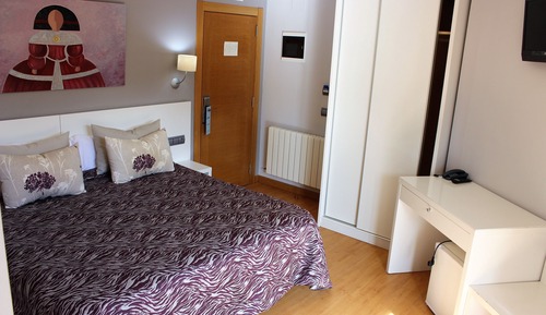 Comfort-Doppel- oder -Zweibettzimmer