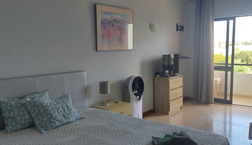 Panoramic-Studiosuite, Poolblick, Poolseite