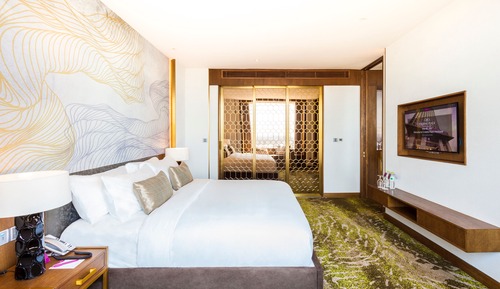 Suite, 1 King-Bett (Top Floor)