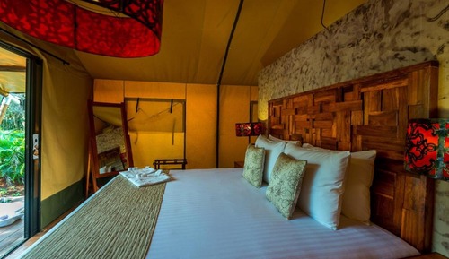 Zelt, 1 King-Bett, Whirlpool, Gartenblick (Bliss Tent)