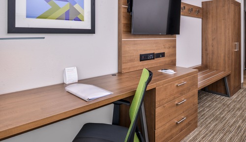 Standardzimmer, 1 King-Bett, barrierearme Badewanne (Communications)