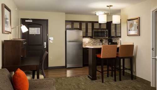 Suite, 2 Schlafzimmer, barrierefrei, Küche (Communications Accessible)