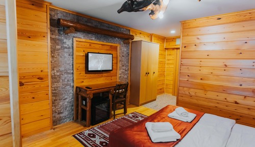 Standard-Doppel- oder -Zweibettzimmer