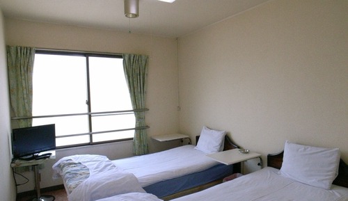 Zweibettzimmer, Gemeinschaftsbad