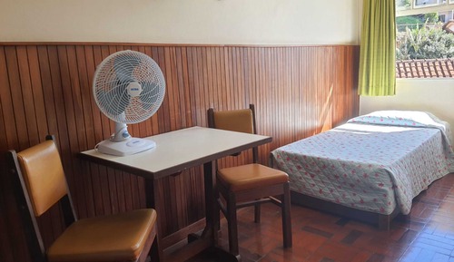 Familienzimmer, Verbindungszimmer