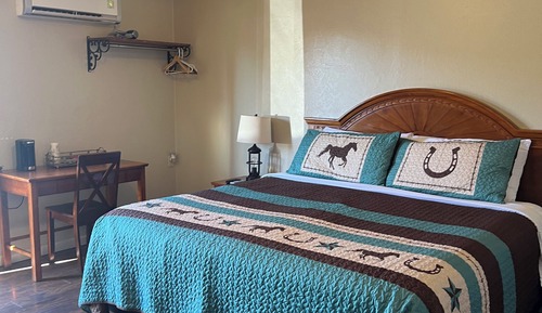 Zimmer, 1 King-Bett