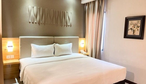 Executive Sauna Room