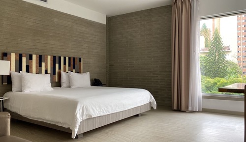 Zimmer, 1 King-Bett und Schlafsofa, Nichtraucher (Efficiency)