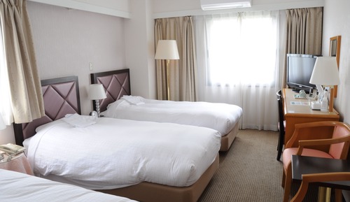 Dreibettzimmer, Nichtraucher