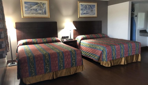 Standardzimmer, 2 Queen-Betten (Pet Friendly)