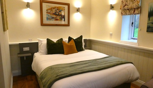 Standard-Studio, mit Bad, Gartenblick (Church View)