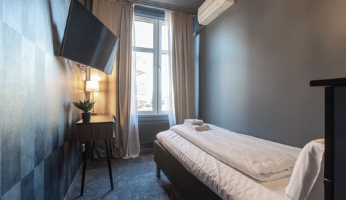 Einzelzimmer, eigenes Bad