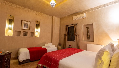 Comfort-Suite, mit Bad, Poolblick (Gaya)