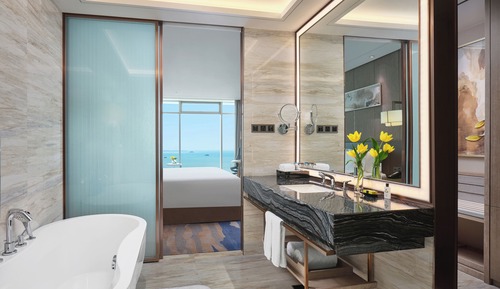 Premium-Zimmer, 1 King-Bett, Zutritt zur Club Lounge, Meerblick