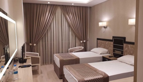 Standard-Doppel- oder -Zweibettzimmer