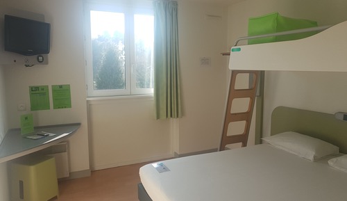 Dreibettzimmer, Mehrere Betten