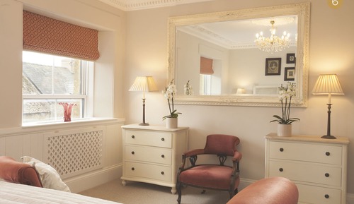 Superior Super King with a shower (Room 6)