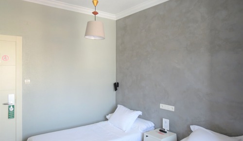 Zweibettzimmer, Gemeinschaftsbad