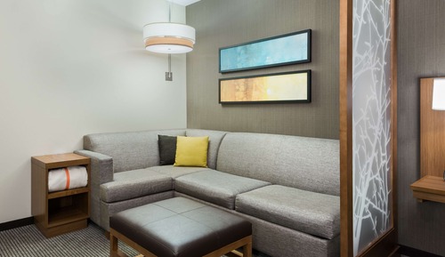 Zimmer, 1 King-Bett und Schlafsofa (High Floor)