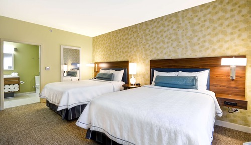 Suite, 2 Queen-Betten, barrierefrei, Nichtraucher (w/ bathtub)
