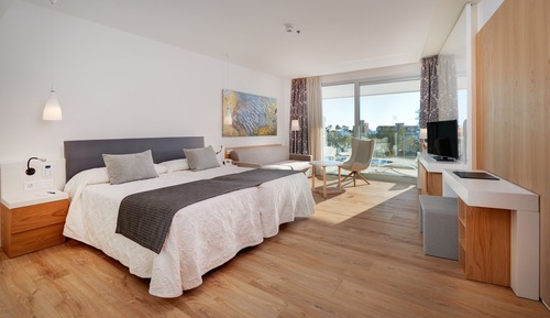 Doppelzimmer, Balkon, Poolblick