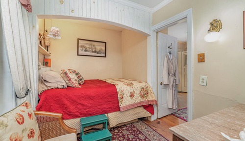 Zimmer, eigenes Bad (Grey Mare's Quarters)