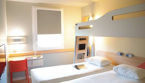 Dreibettzimmer, 3 Einzelbetten