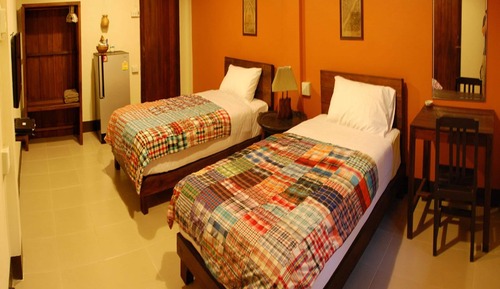 Jasmine Deluxe Twin Bed 