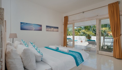 Garden One Room with 6 Bunk Bed Mixed Dormitory