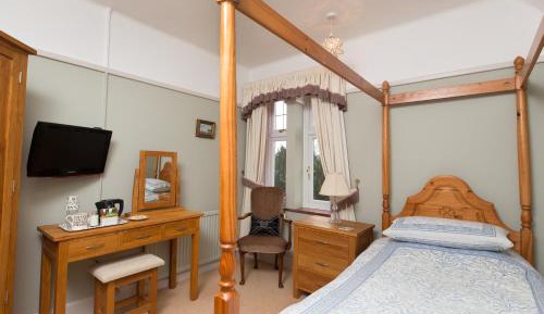 Single Room with Private Bathroom