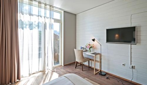 Standard Double Room with Twin Beds and Balcony