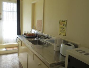 Single Room with Shared Bathroom