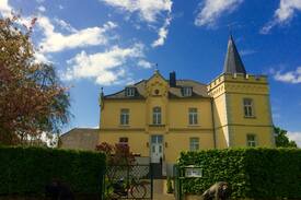 Grieth Sonstige | Bed & Breakfast Schlosshotel Haus Grieth am Rhein