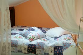 Oberaula Haus | Reiterhof Aumühle (Oberaula) -, Doppelzimmer Nr. 2 mit Schlafsofa, Etagendusche und Etagen-WC