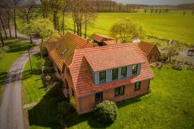 Hustedt Wohnung | Fremdenzimmer mit Weitblick am Weserradwanderweg