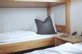 Kochel am See Bed & Breakfast | Bett im 6-Bett-Zimmer at Berg Blick Hostel