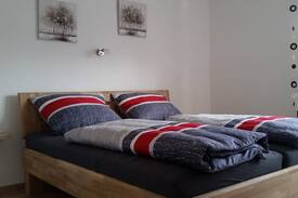 Poppenricht Wohnung | Ferienwohnung Vilsblick (Poppenricht), Ferienwohnung mit eigenem Garten ca. 300qm