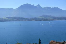 Oberhofen am Thunersee Villa | Chalet Amitié - modern eingerichtet - 2-12 Pers.