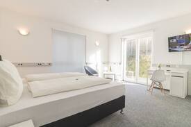 Woerrstadt Bed & Breakfast | B&B Budget-Doppelzimmer Nr. 11 / Gemeinschaftsbad