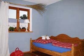 Grassau Bed & Breakfast | Bed & Breakfast bei Silvi, Hexenzimmer