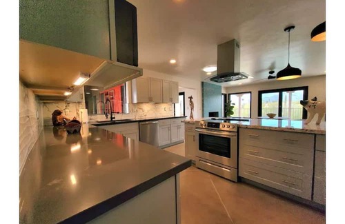Tanque Verde Haus | GORGEOUS MOUNTAIN VIEW LUXURY HOME W/ POOL/JACUZZI