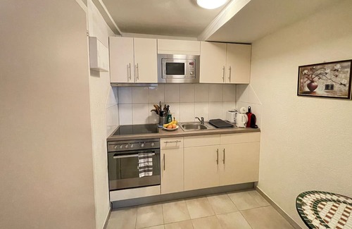Basel City Centre Wohnung | Fast Wifi 3 min to Rhein Comfy Bed