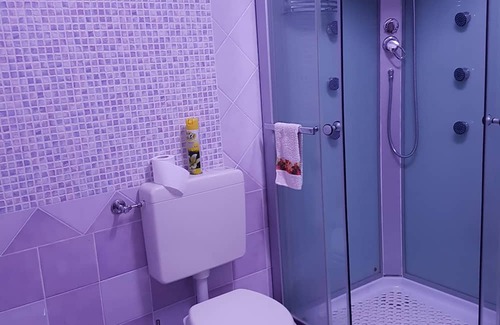 Villanova Monteleone Haus | Rooms with private bathrooms in the historic center just a short walk from the bus stop