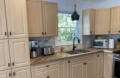 Scugog Hütte | Big Red Cottage with amazing lakeviews!