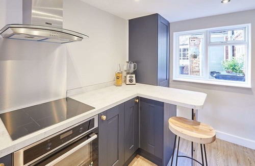 Stokesley Haus | Host & Stay | 2 College Square
