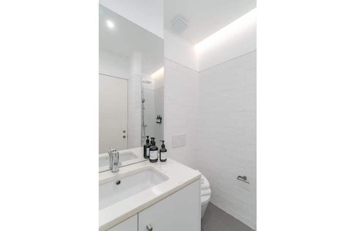 Santo Amaro Wohnung | Casa Boma Lisboa-Architect Apt with Private Terrace-Alcantara III