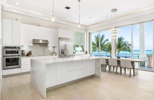 Nassau Haus | Perfect Getaway! Luxurious Modern Oceanfront Villa w/Pool + More @ Nassau
