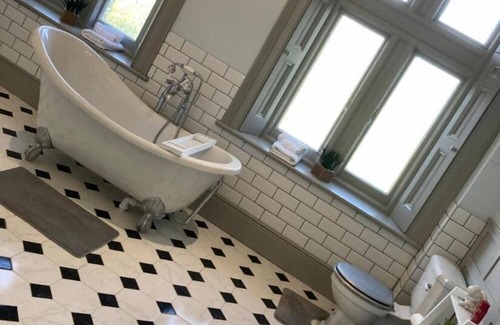 Trawscoed Haus | Trawscoed Mansion,central Wing