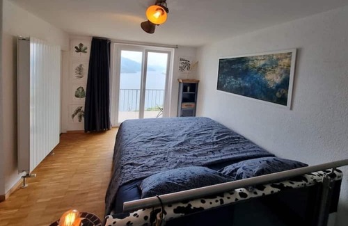 Brissago Wohnung | In the middle of the historic old town with a dream view of Lake Maggiore